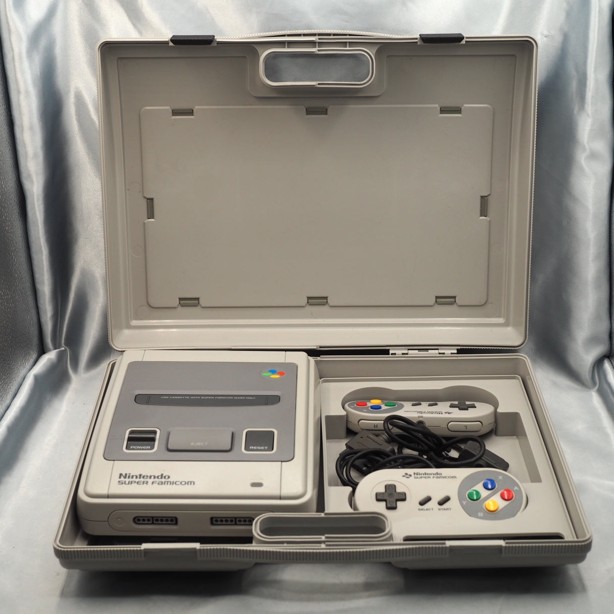 Nintendo Super Famicom Carrying Case Super Mario World