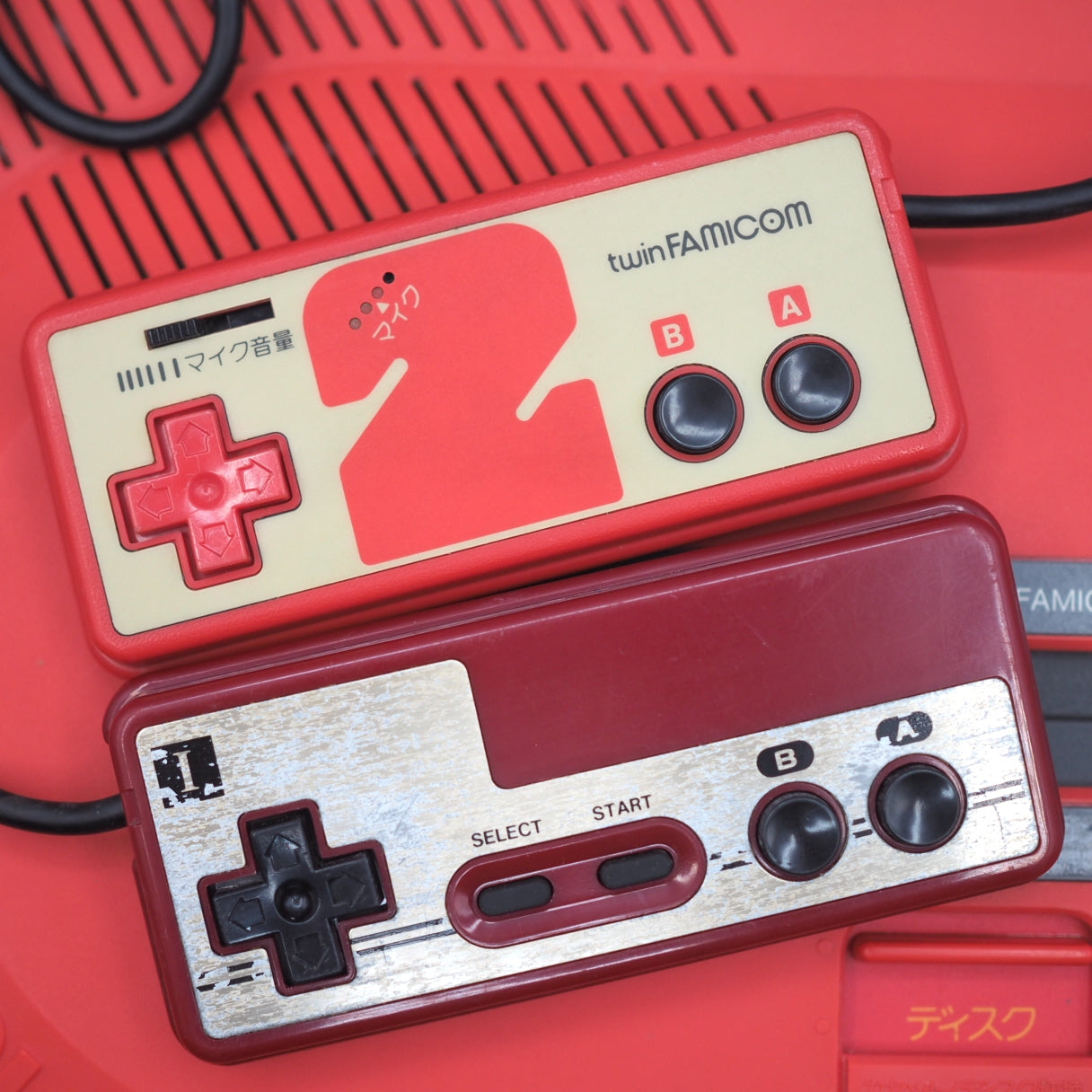 Twin Famicom Console AN-500R [New Rubber Belt replaced] [Modified]