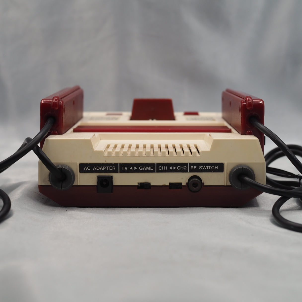 Nintendo Famicom Console System Boxed HVC-001 [No instruction manual]