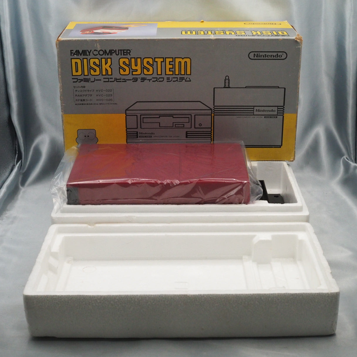 Nintendo Famicom & Disk System Console system SET Boxed [New Rubber Belt Replaced]