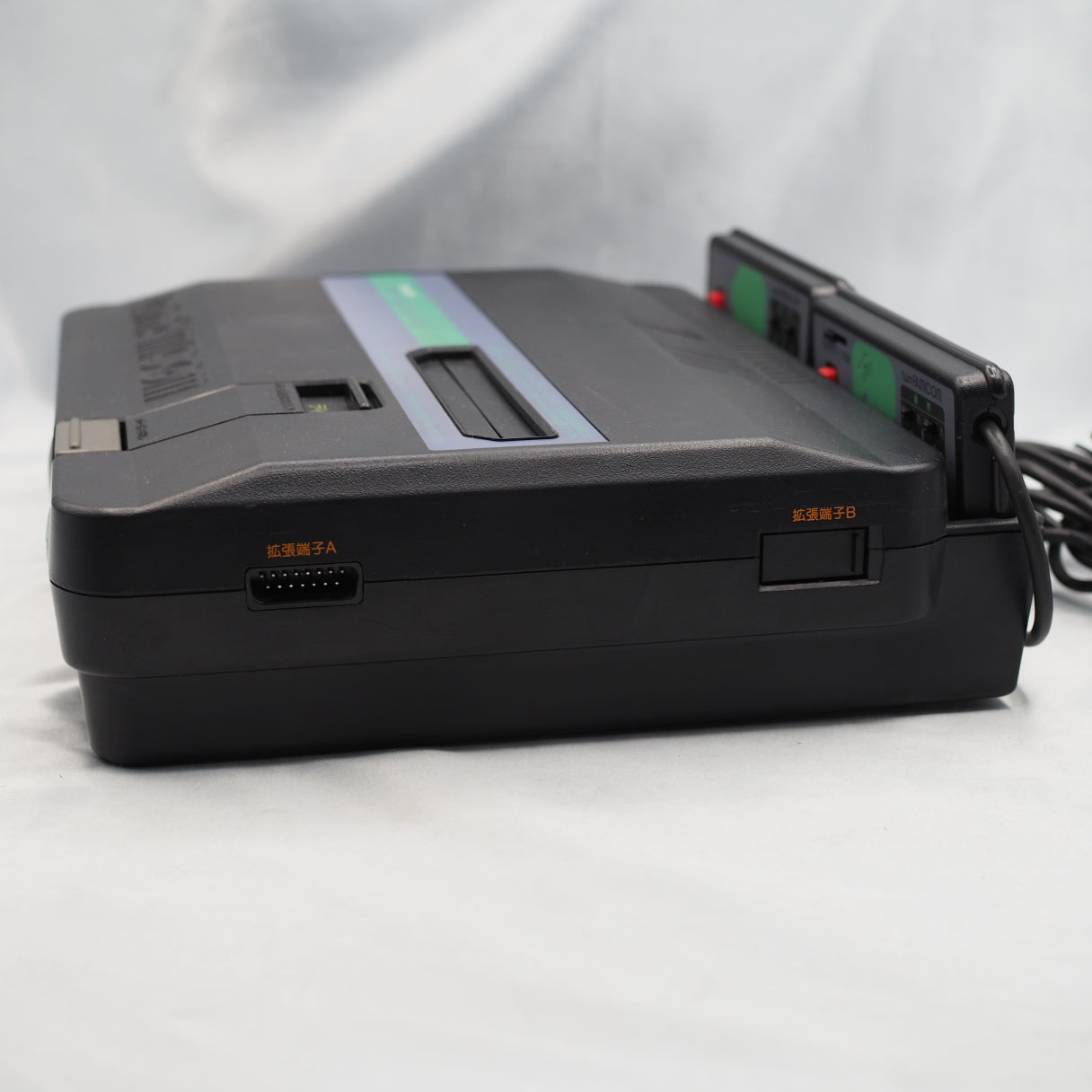 Sharp Twin Famicom Black Console AN505BK [New Rubber Belt replaced] + SUPER MARIO BROS 2 SET